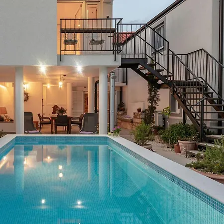 Jelic Zadarvillas 别墅 *
