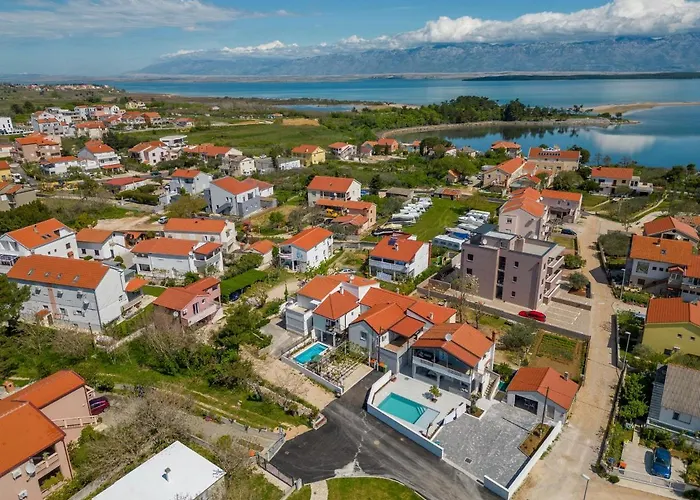 Jelic Zadarvillas Вилла Нин