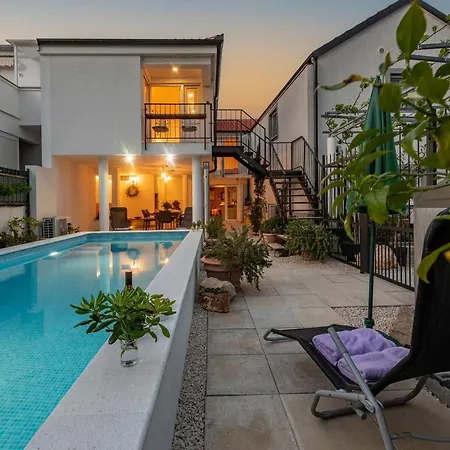 Jelic Zadarvillas Nin