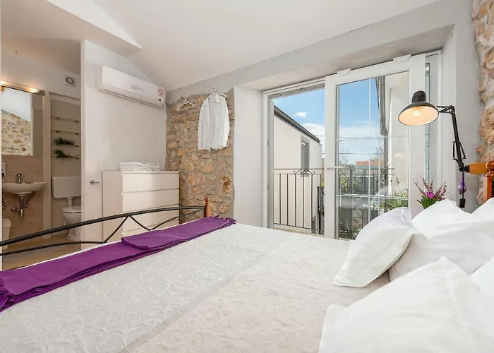 Jelic Zadarvillas Nin