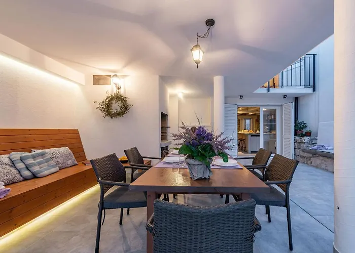 Jelic Zadarvillas Vila *